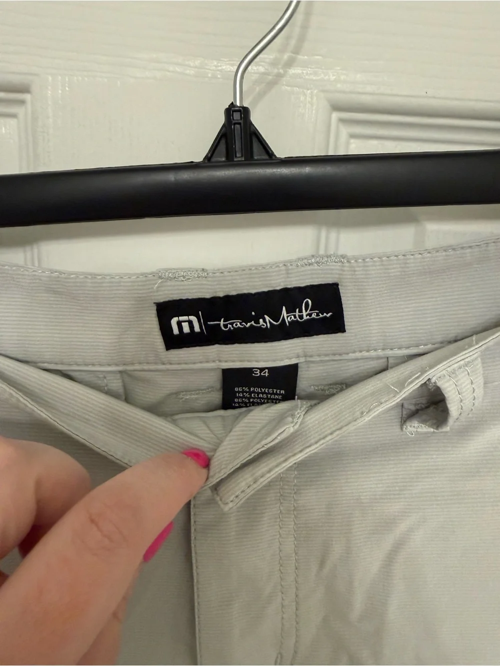 Travis Mathew Mens Golf Shorts Sz 34 Beige Flat Front Casual Chino Lightweight